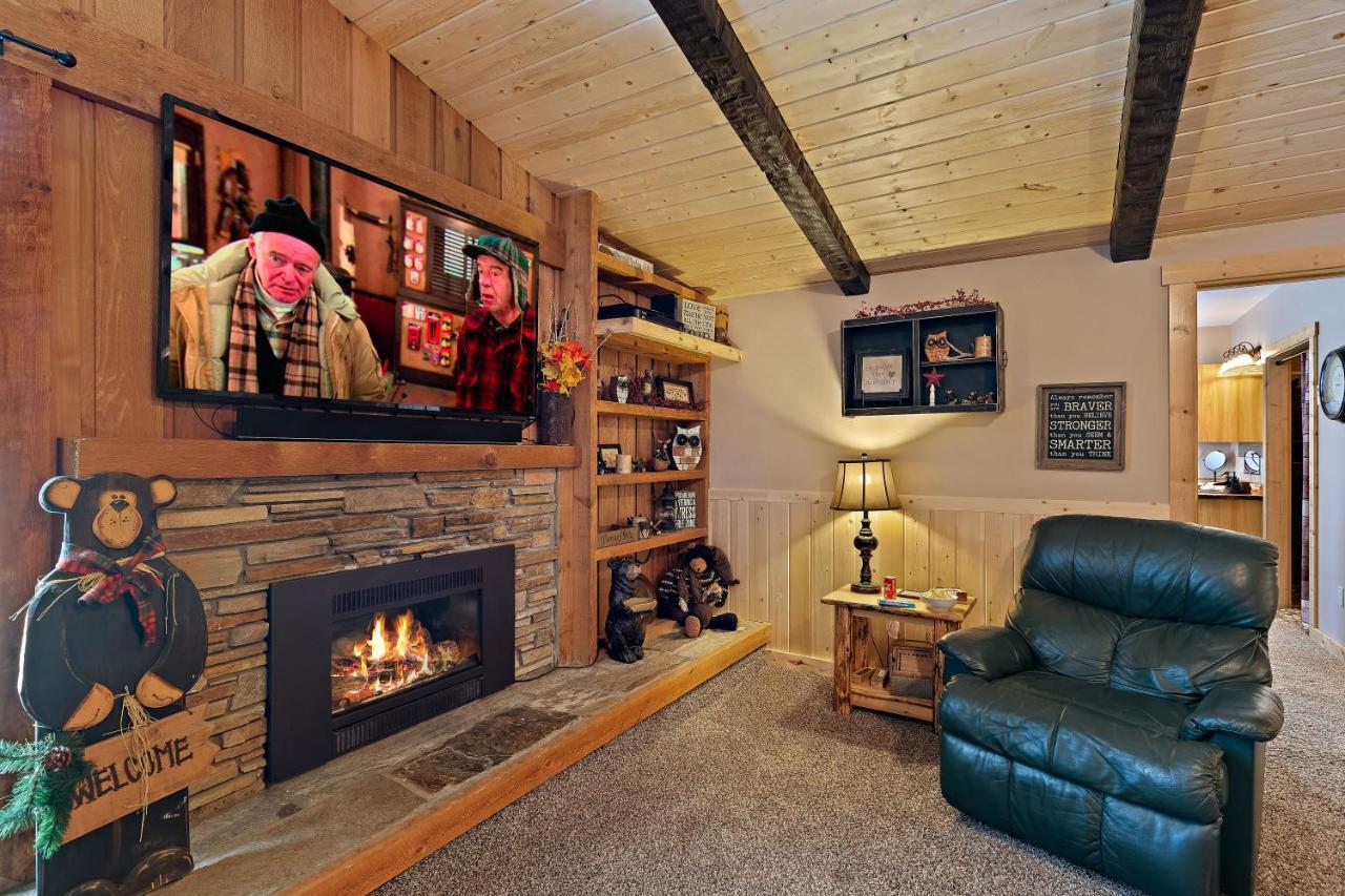 Huckleberry Hollow By Kabino Hot Tub Firepit Ps2 Satellite Grill Wifi Golf Course Island Park Bagian luar foto